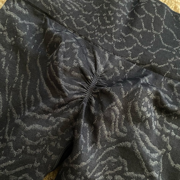 Gymshark shorts - Picture 3 of 3